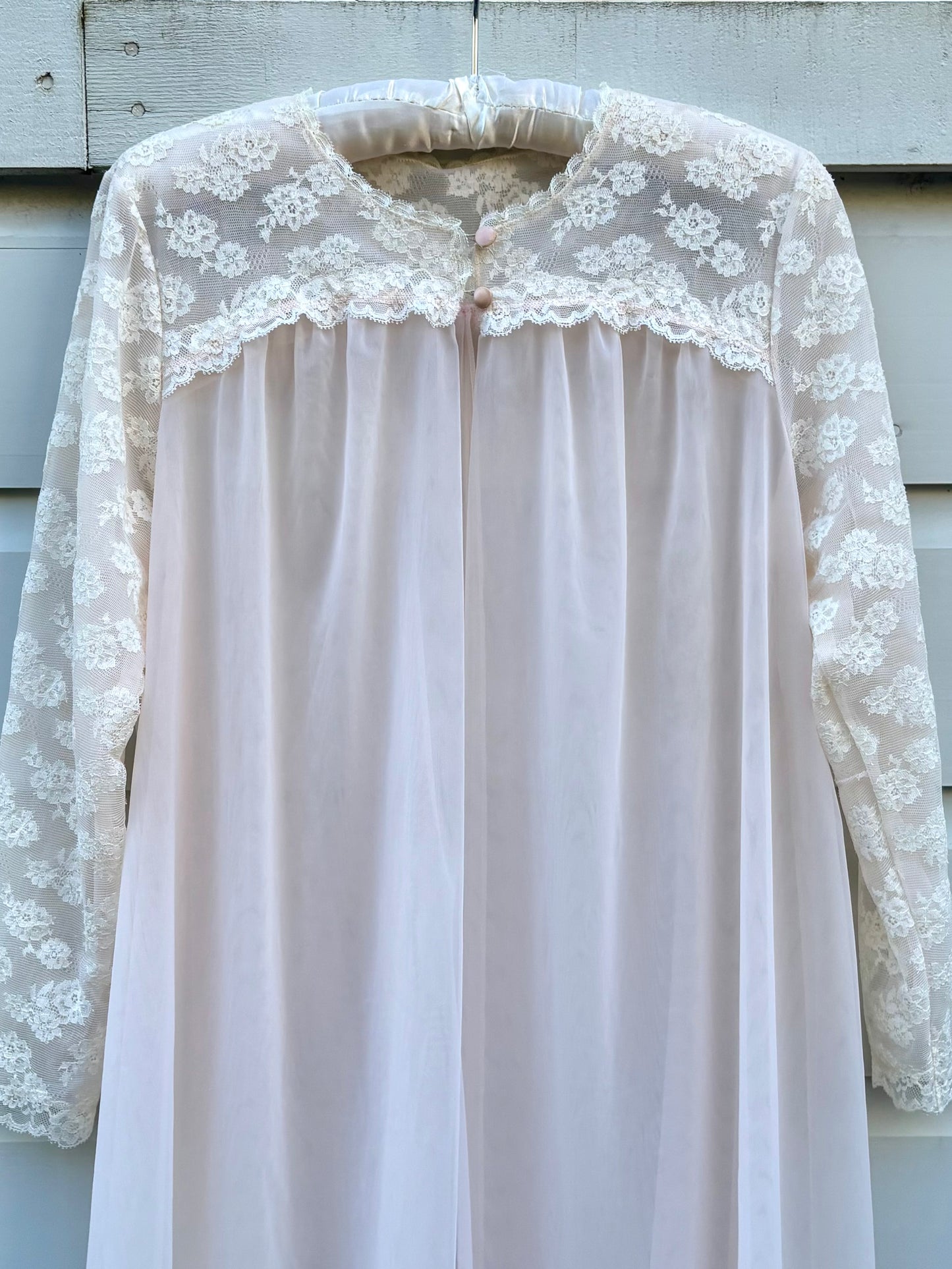 60s Vanity Fair pink lace robe