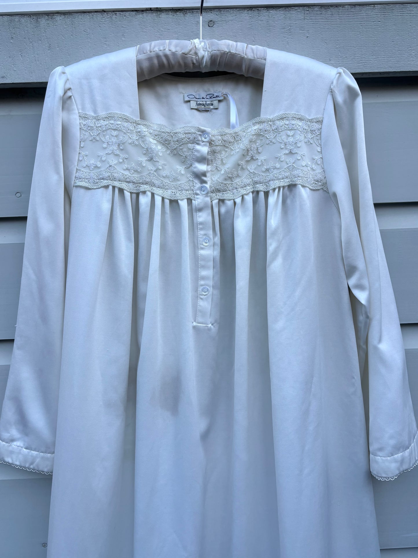 Vintage Oscar de la Renta nightgown