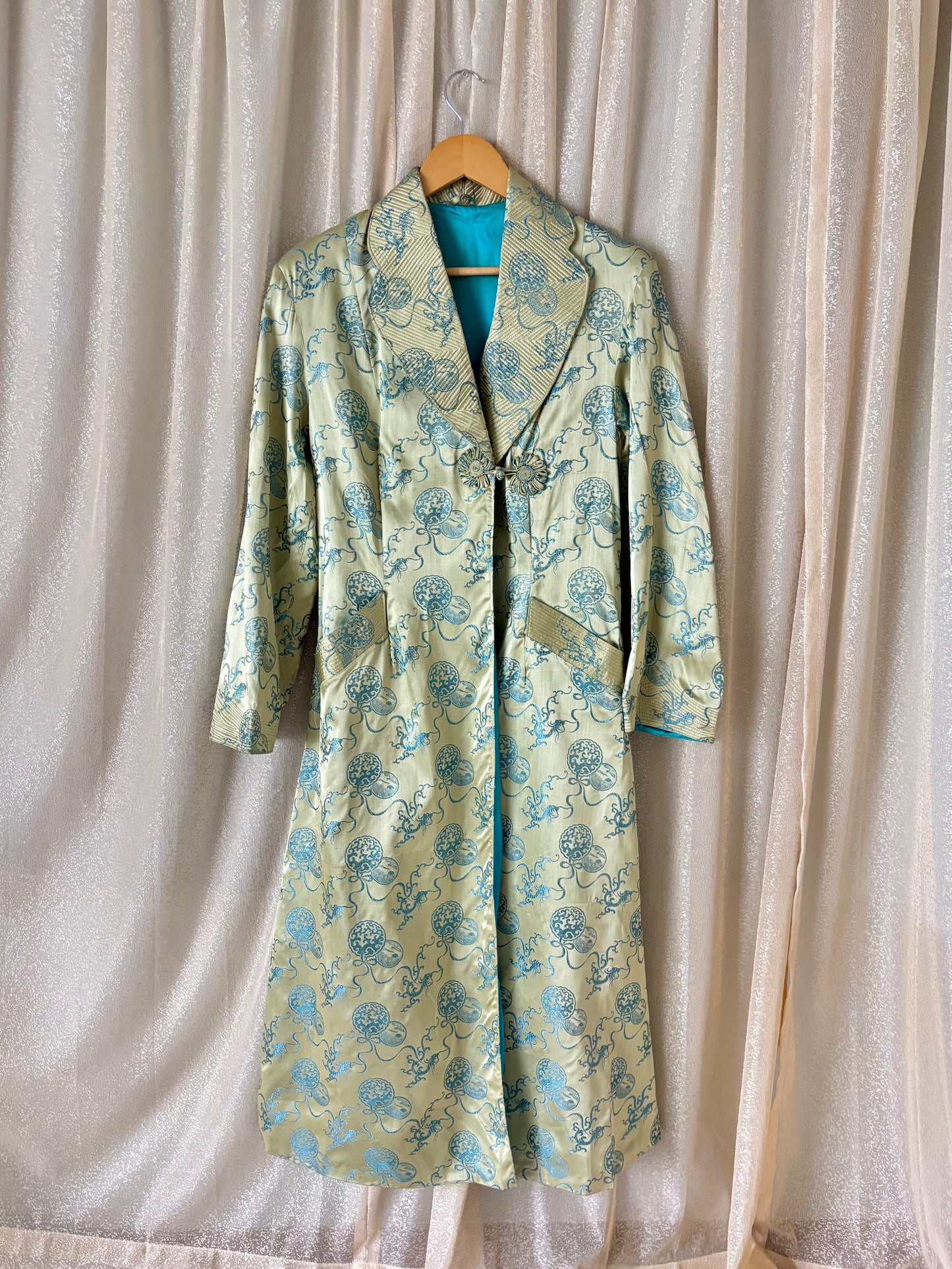 40s Chinese silk brocade dressing gown