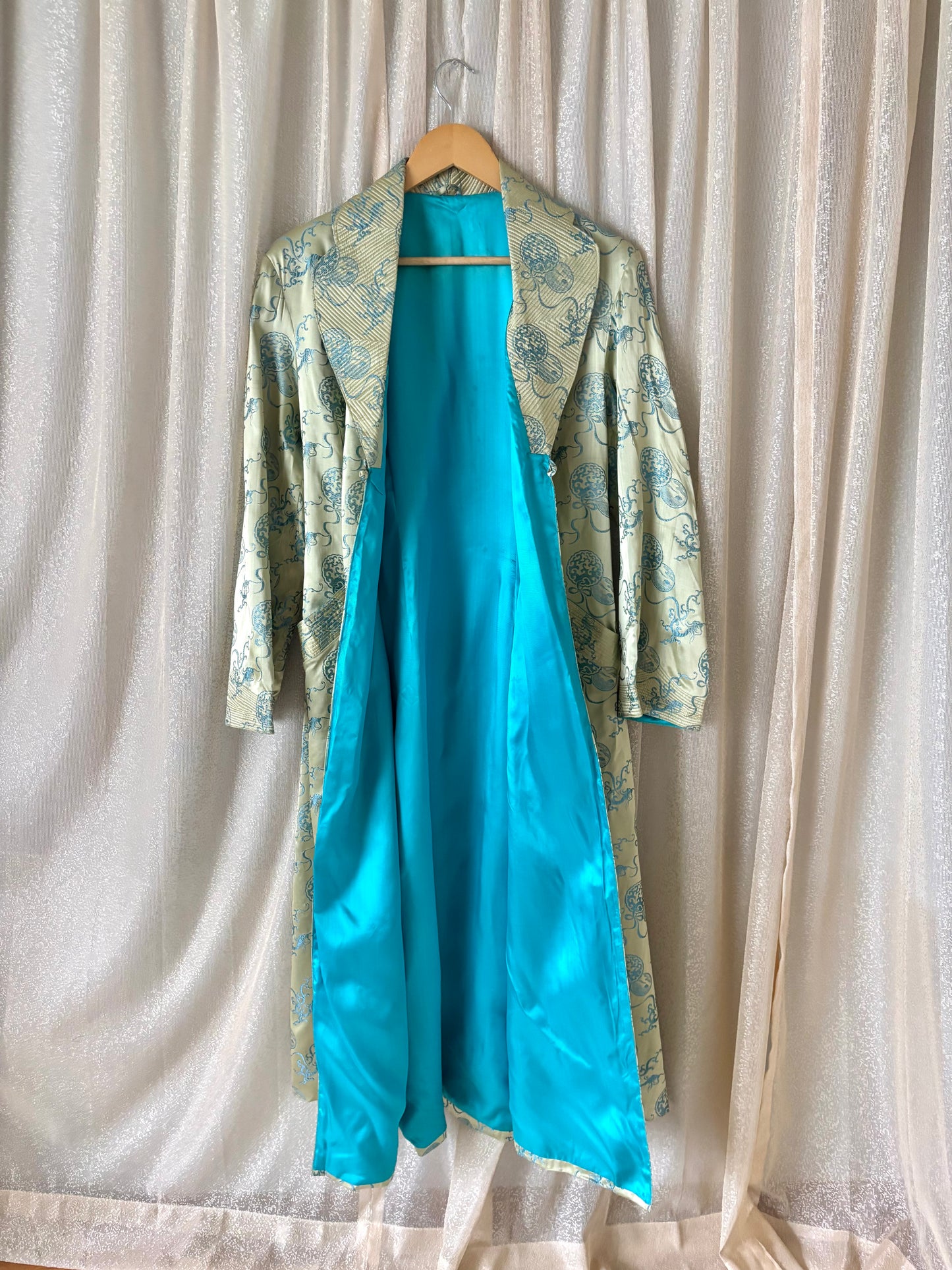 40s Chinese silk brocade dressing gown