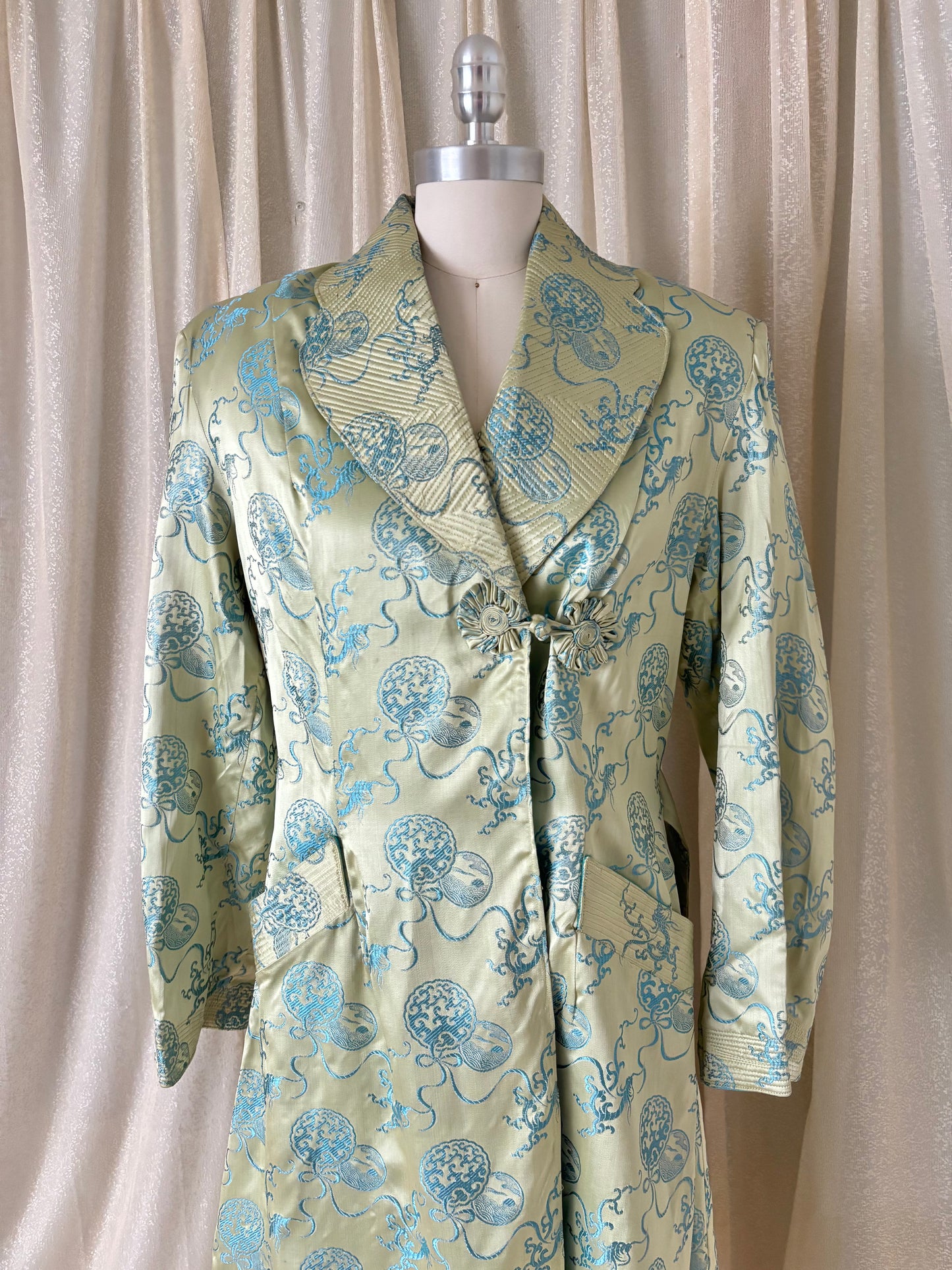 40s Chinese silk brocade dressing gown