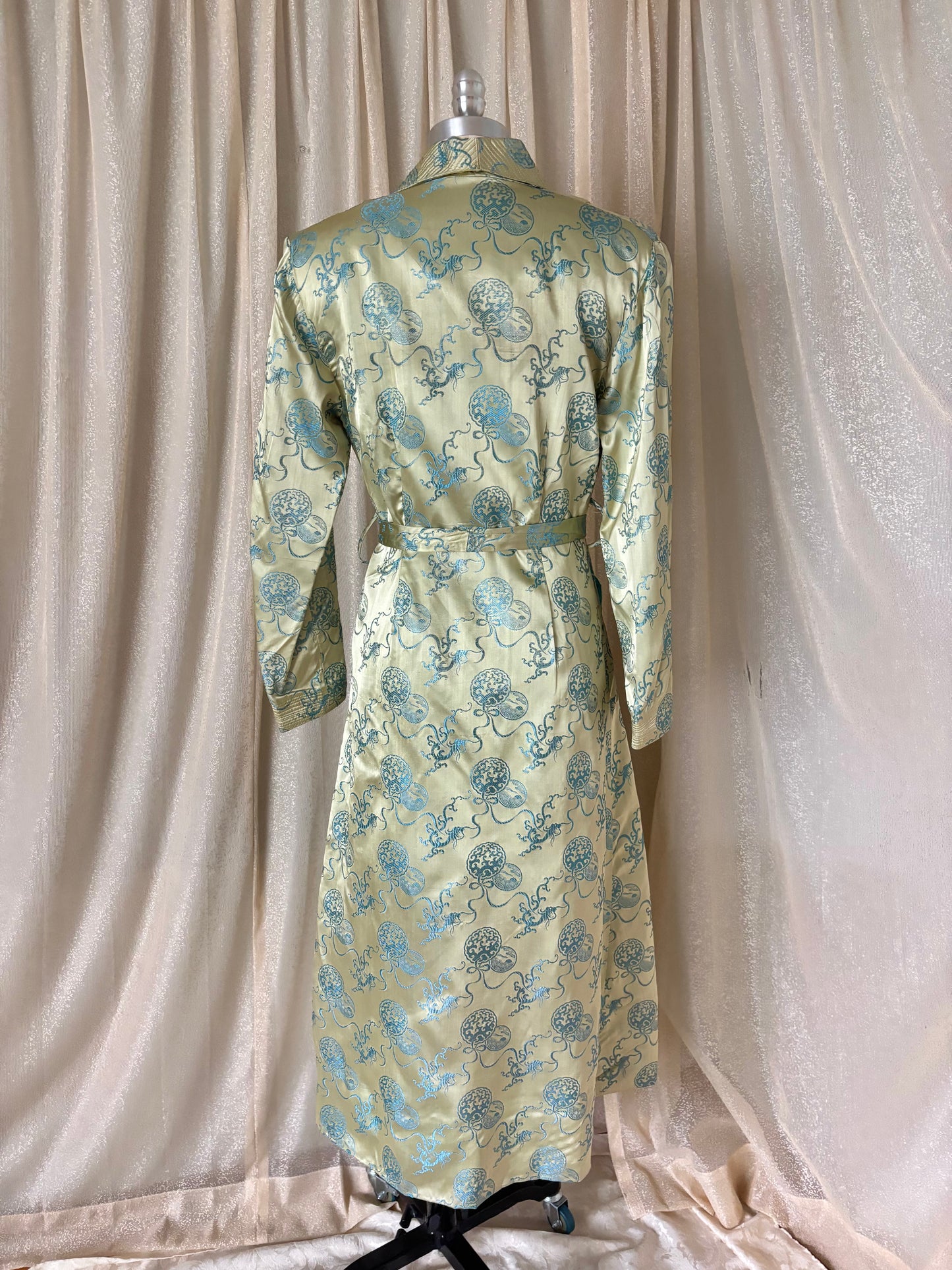 40s Chinese silk brocade dressing gown