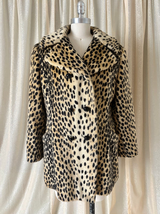 60s Safari by Sportowne faux leopard swing coat