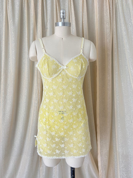 Rare late 60s yellow lace babydoll slip and matching panty set