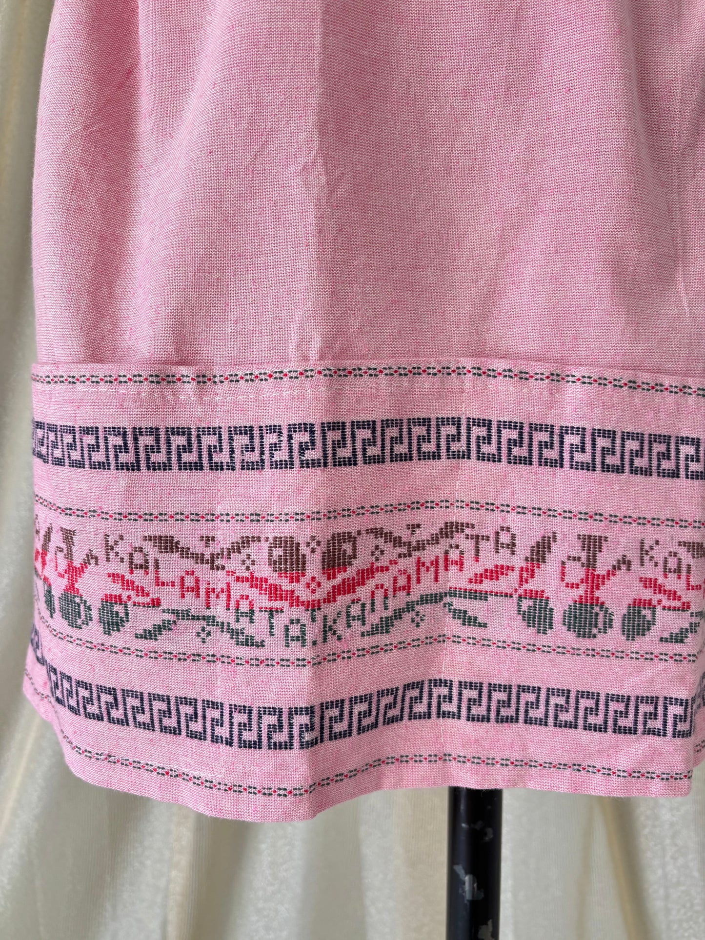 Vintage "Kalamata" Greek souvenir linen apron