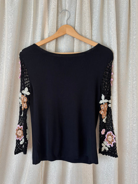 Vintage top with floral crochet sleeves